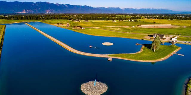 Lago para esquiar