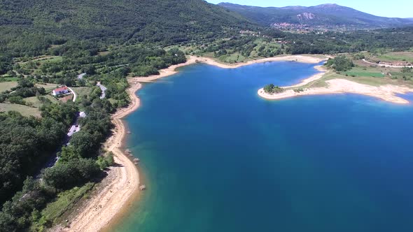 🔹 Otros elementos para lagos